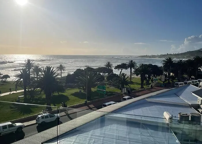 Gorgeous 5 Star Apartment In Camps Bay