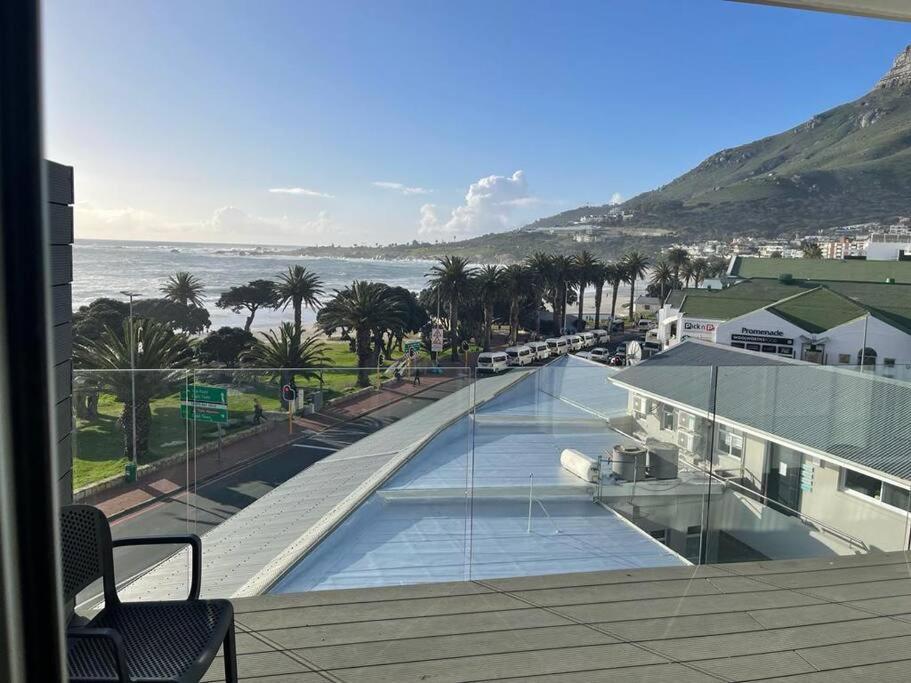 Gorgeous 5 Star In Camps Bay * Cape Town