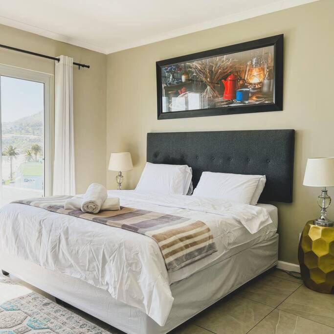 Gorgeous 5 Star In Camps Bay *