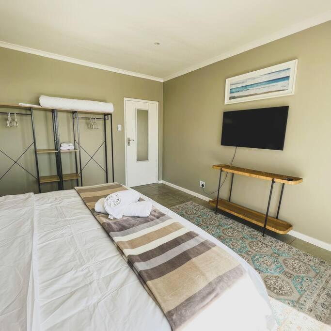 Gorgeous 5 Star In Camps Bay