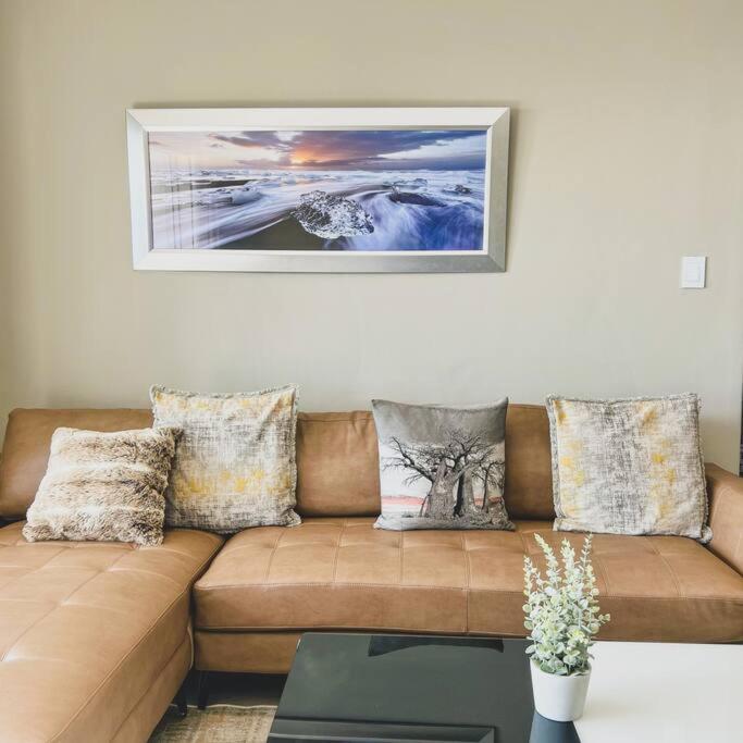 Gorgeous 5 Star In Camps Bay Cape Town