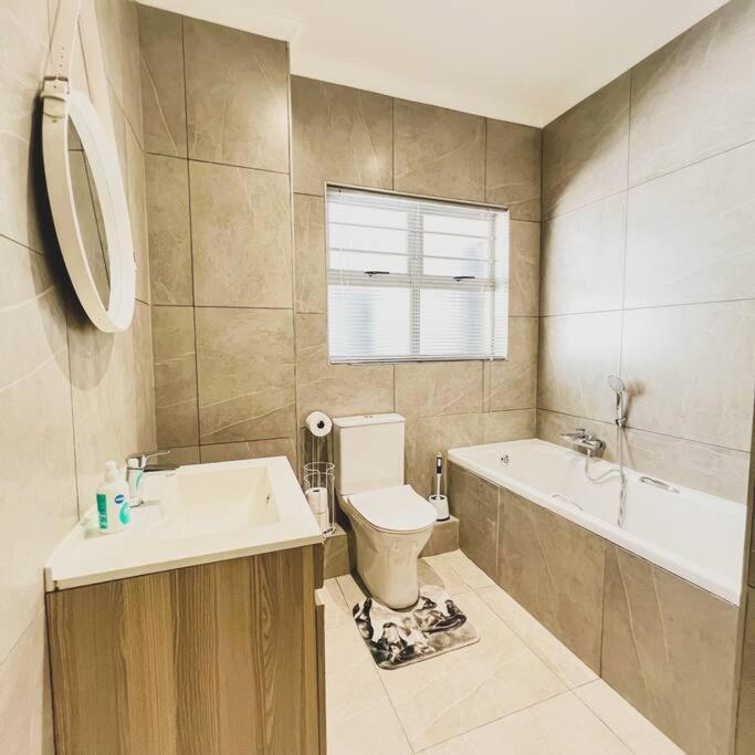 Gorgeous 5 Star In Camps Bay * Cape Town