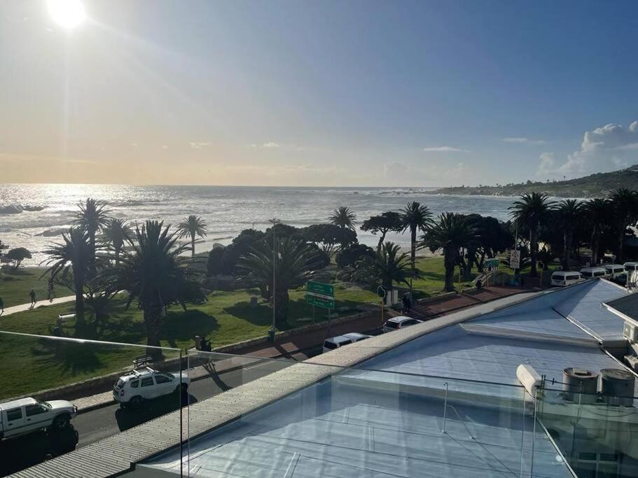 Apartment Gorgeous 5 Star In Camps Bay Cape Town