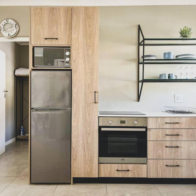 Gorgeous 5 Star In Camps Bay * Cape Town