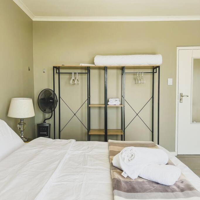 Apartment Gorgeous 5 Star In Camps Bay *
